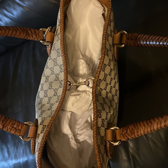 Authentic Gucci tote - Picture 5 of 8